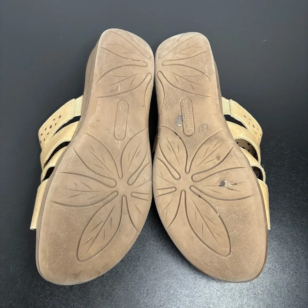 Baretraps Women's Jacalyn Tan Wedge‎ Sandals Size 8W Casual Slip On Shoes